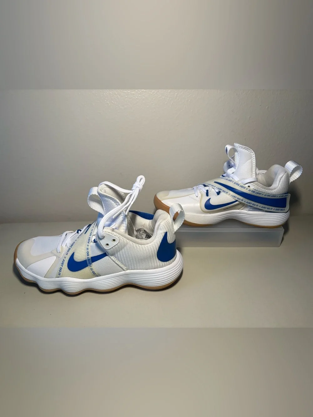 Nike React Hyperset Volleyball/Pickleball athletic shoes.